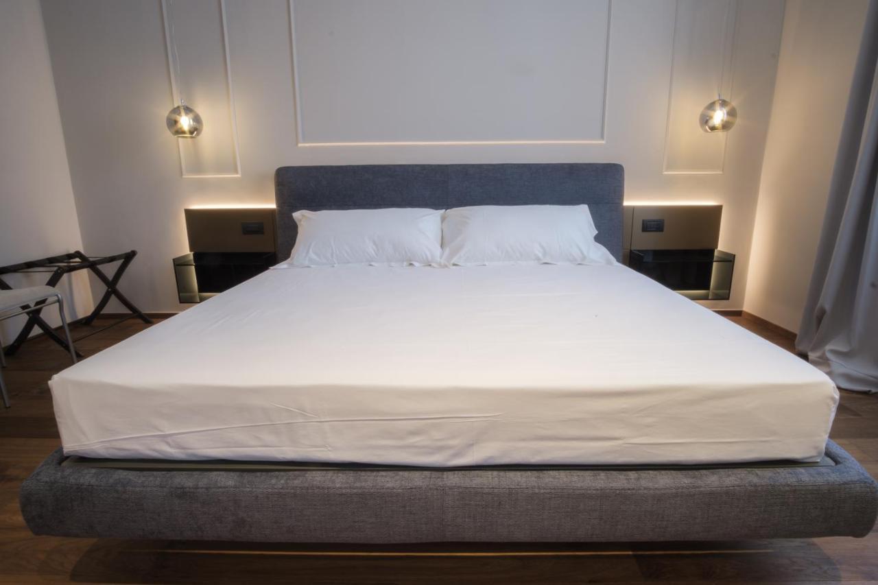 Palazzo Danisi Rooms&Suites Bari Kültér fotó