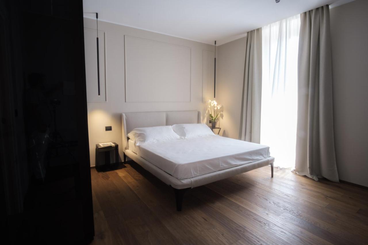Palazzo Danisi Rooms&Suites Bari Kültér fotó