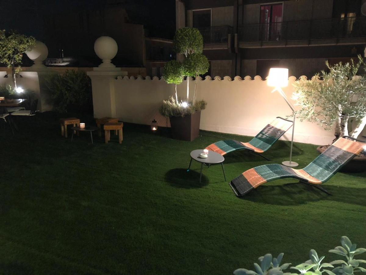 Palazzo Danisi Rooms&Suites Bari Kültér fotó